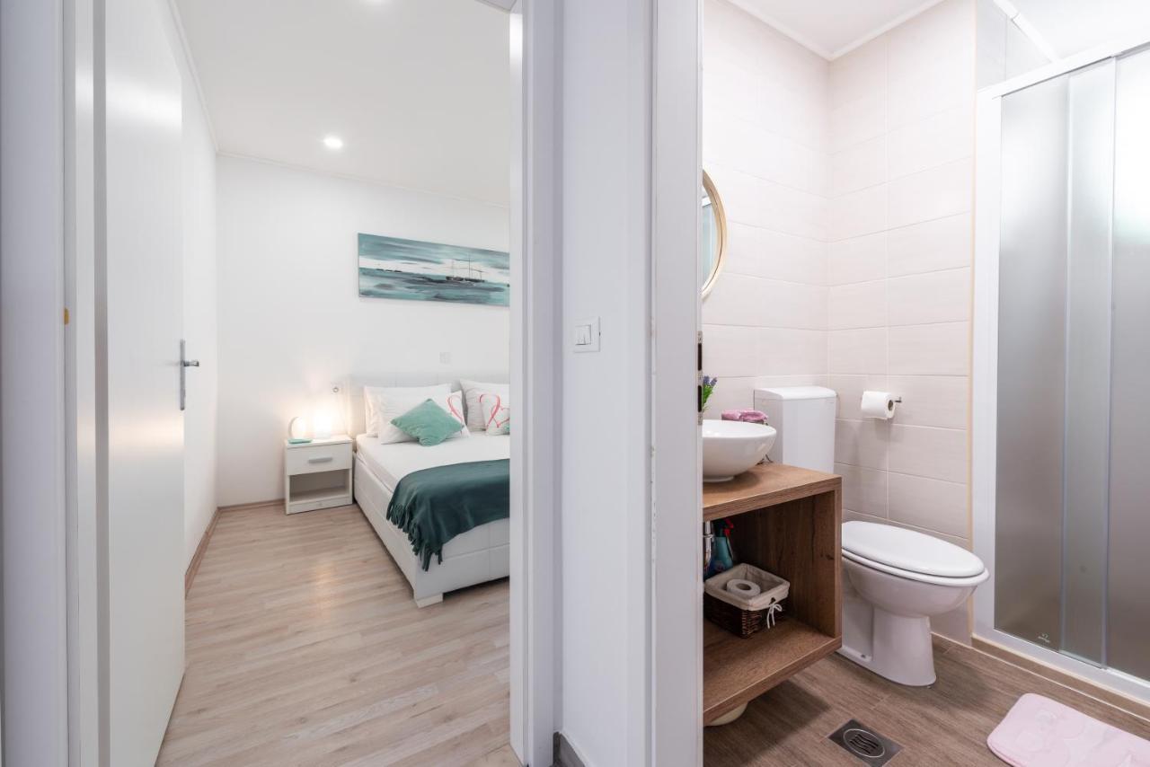Little Stone House Apartment Buici  Bagian luar foto