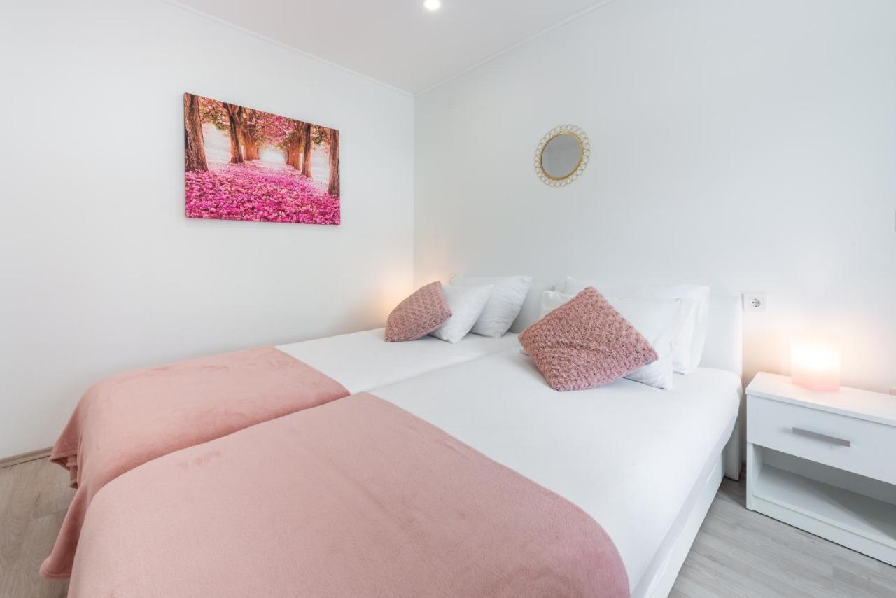 Little Stone House Apartment Buici  Bagian luar foto